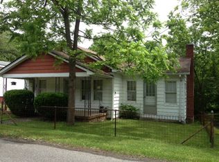 191 Cardwell Town, Saltville, VA 24370