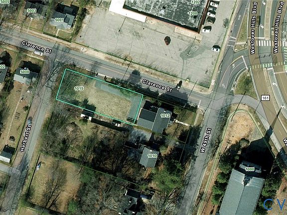 4th image of 1015 Herbert St