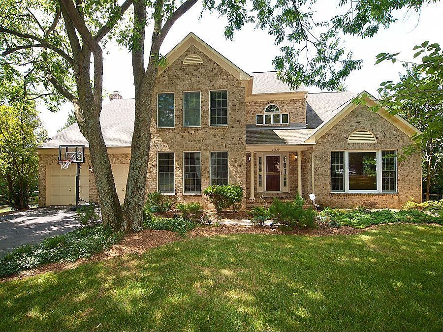 1st image of 15329 Oakmere Pl