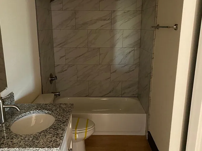 1051 Deer Ln — Photo 10