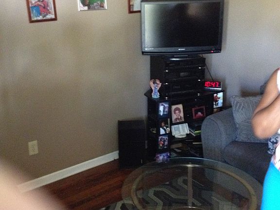 3rd image of 3205 Homer St