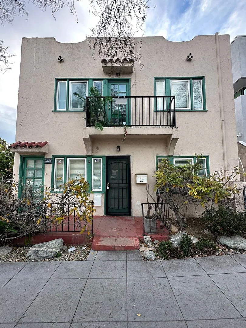 Move-In Special! Charming 2br Near Little Italy With Private Balcony Available Now! — Photo 1