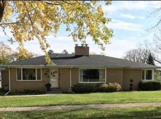 403 Sharpe St, Essexville, MI 48732