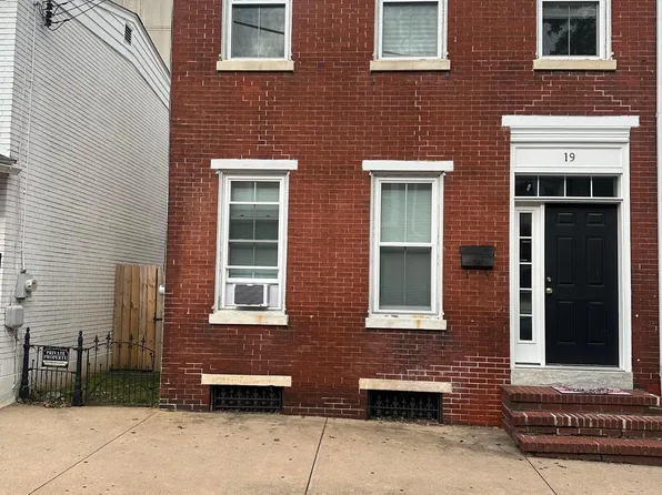 19 S New St, West Chester, PA 19382