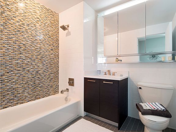 4th image of 45 Park Ln S APT 1003