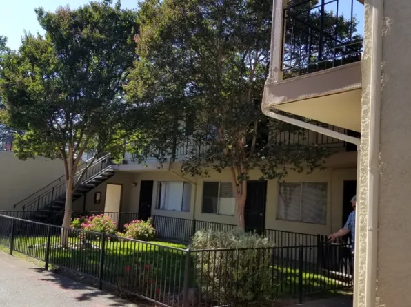1195 Leigh Ave APT 4, San Jose, CA 95126