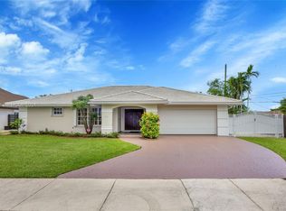 8121 SW 89th Ave, Miami, FL 33173