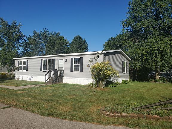 2nd image of 6720 W Mill Run SE #270