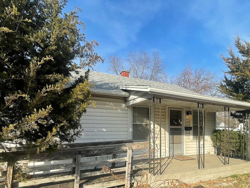 1st image of 803 NE Green St