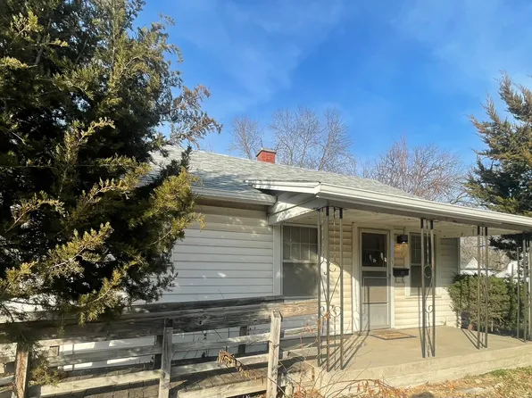 803 NE Green St, Topeka, KS 66616