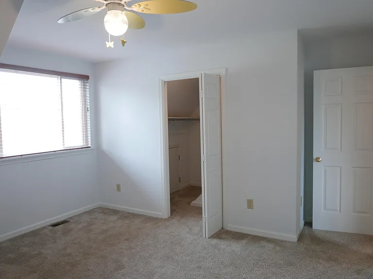 4725 Amber Ridge Ct — Photo 20
