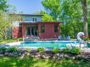 680 Willow Dr S, Wayzata, MN 55391