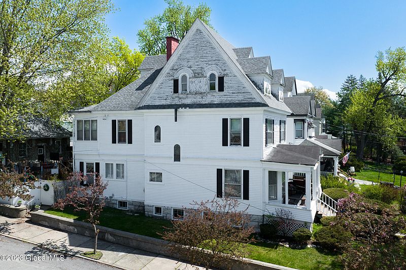 5th image of 243 Guy Park Avenue