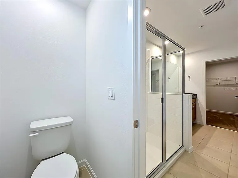 9848 Walkway Dr — Photo 27