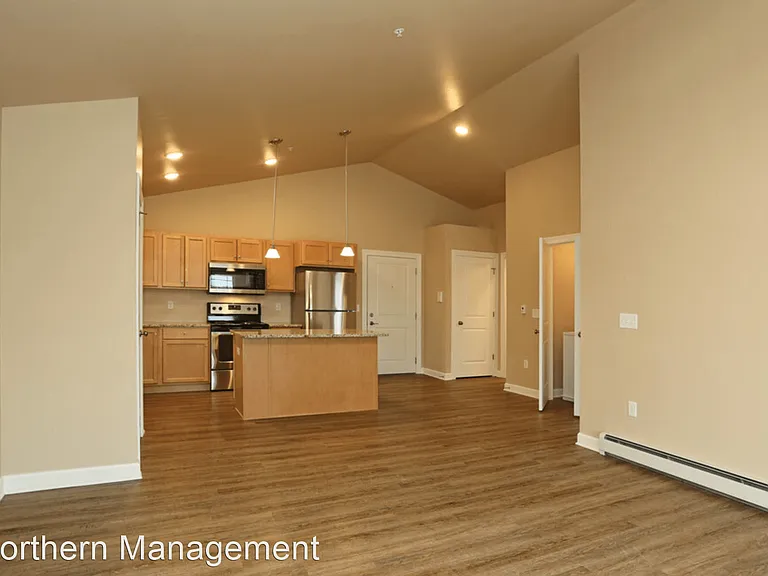 804 N Brewster Dr — Photo 3