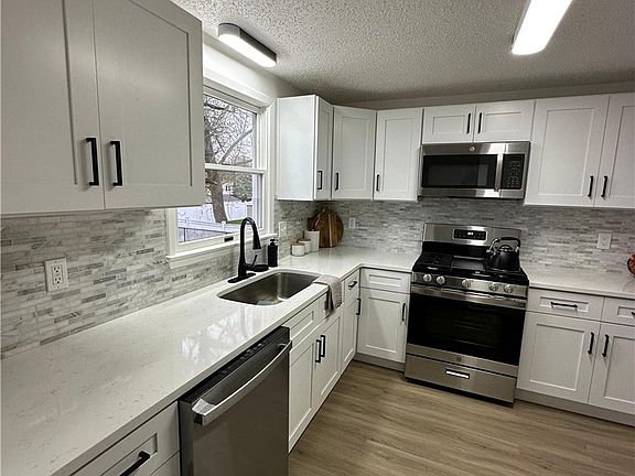 4th image of 163 Losson Rd