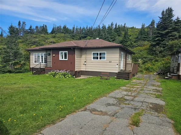 40 Regional Street, Channel-Port Aux Basques, NL A0M1C0