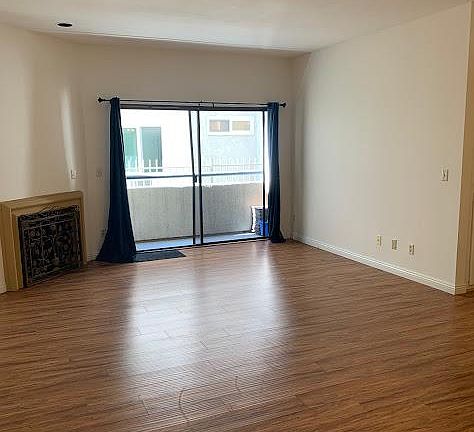 5th image of 1931 Overland Ave #32