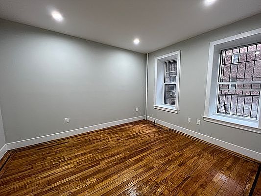 4th image of 80-20 Broadway #1D