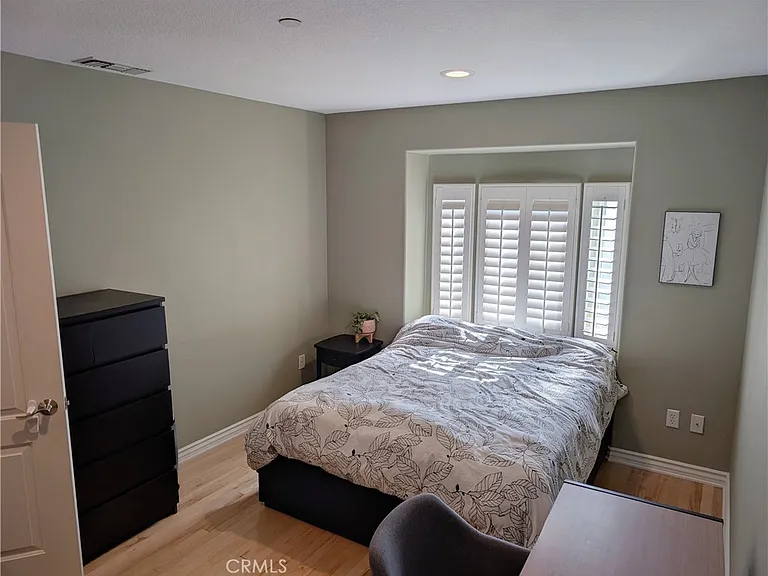 328 E Imperial Ave #6 — Photo 18