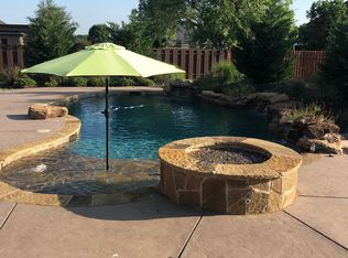 1209 Walter St, Gainesville, TX 76240