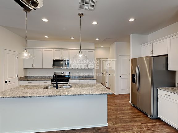 5th image of 980 E Bottomlands Ln