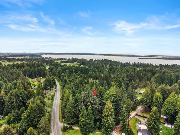 100 Staley Ln, Crescent City, CA 95531