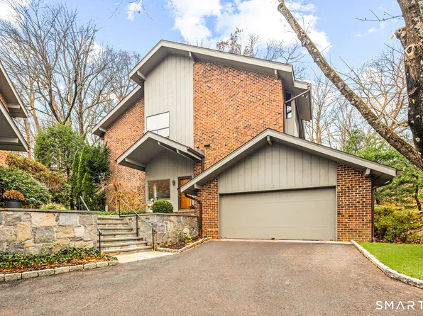 377 Main Street APT 17, New Canaan, CT 06840