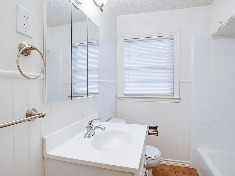 3414 32nd St — Photo 7