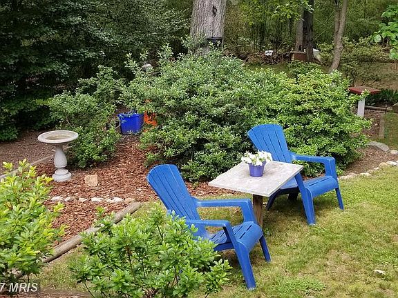 4th image of 3903 Lawrence Ave