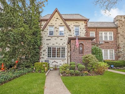64-67 83rd St, Flushing, NY, 11379