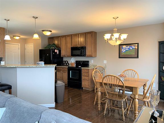 5th image of 6847 Hampshire Ct