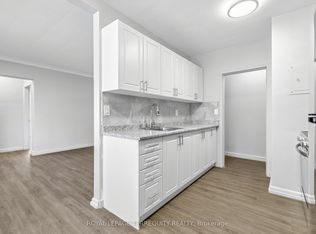 2550 Keele St #103, Toronto, ON M6L 2N8