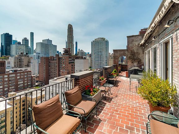 2nd image of 340 E 72nd St Penthouse 16