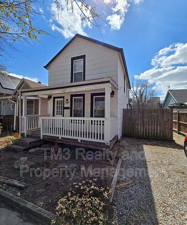 1st image of 905 Osage St