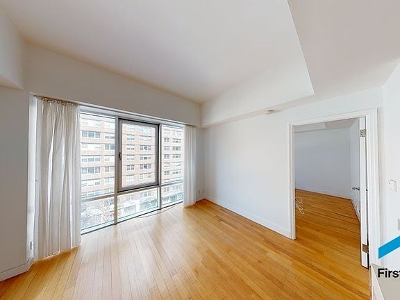 5th image of 14 W 14th St APT 5A