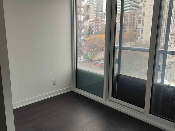 3rd image of 319 Jarvis St #809