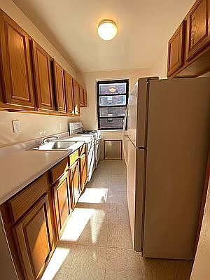5th image of 69-39 Yellowstone Blvd #23