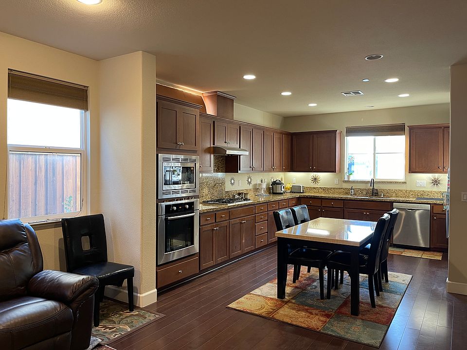 2nd image of 3082 Mirassou Estate Pl