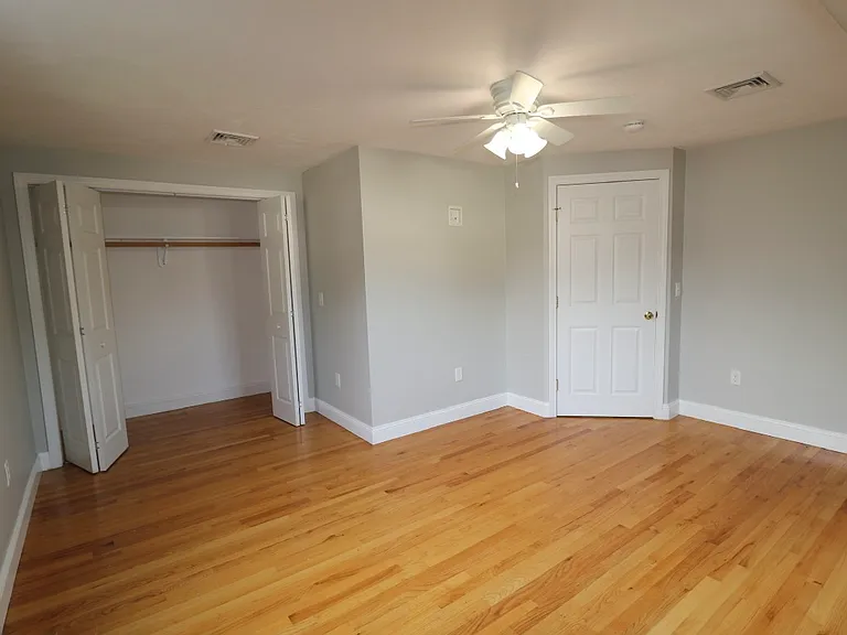 329 Bridge St — Photo 40