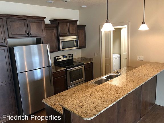 5th image of 2724 Bobcat Dr Unit 103