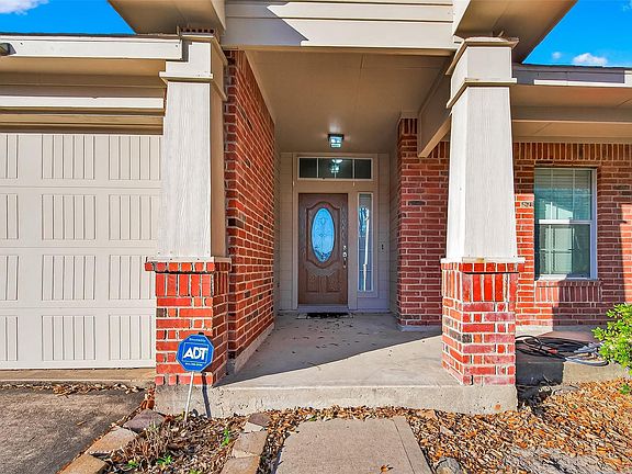 4th image of 20634 Sapphire Lake Rd