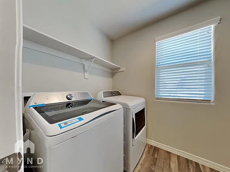 5420 W Albeniz Pl — Photo 19