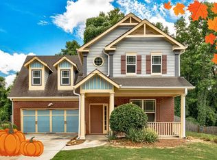 114 Parkway Dr, Fairburn, GA 30213