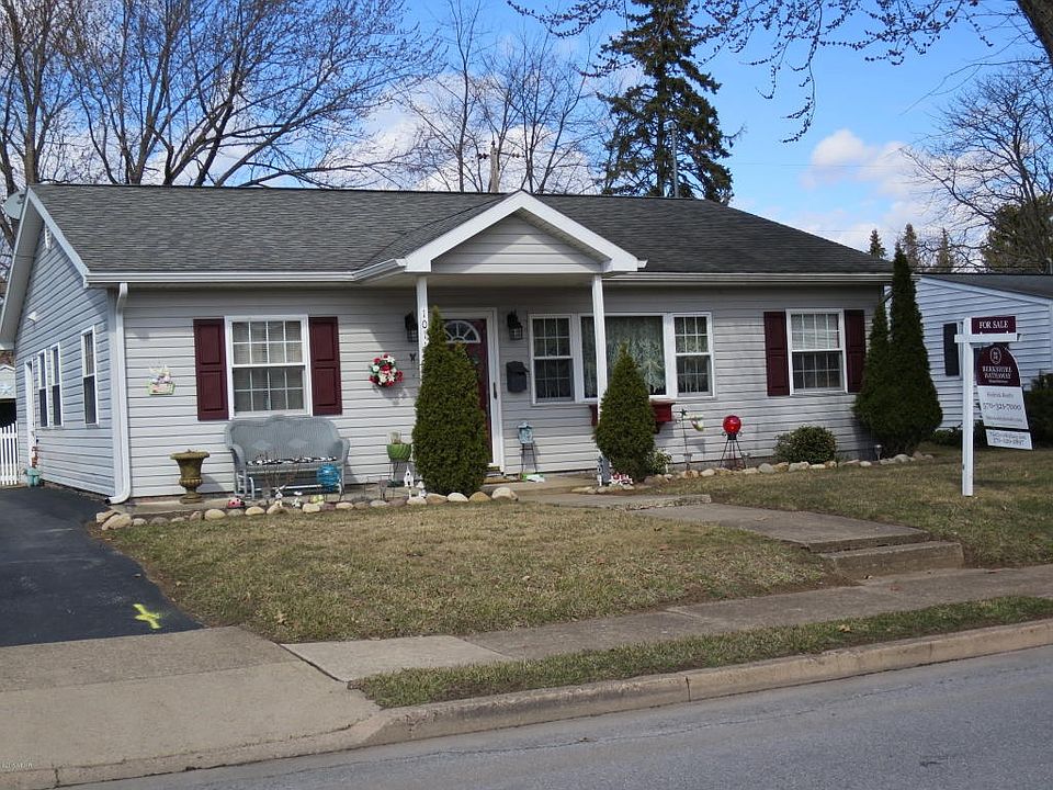 1st image of 1011 Weldon St