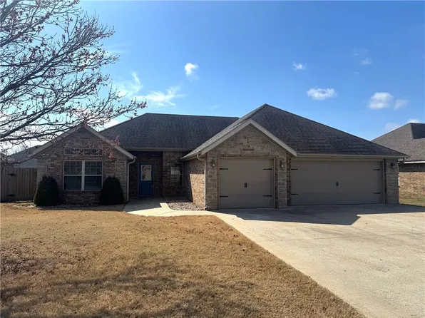 11081 Meadowsweet Dr, Prairie Grove, AR 72753