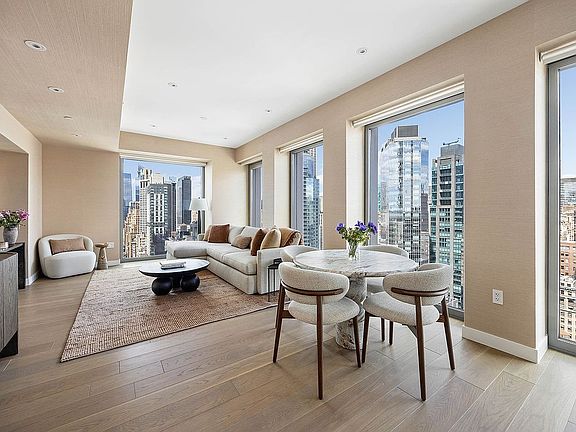 4th image of 30 E 31st St APT 32