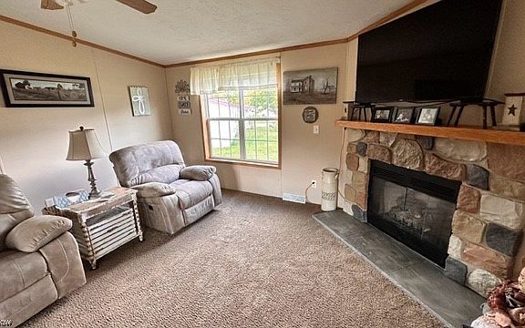 3rd image of 70 Lodgewood Dr