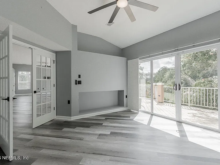 1770 Victoria Chase Ct — Photo 78