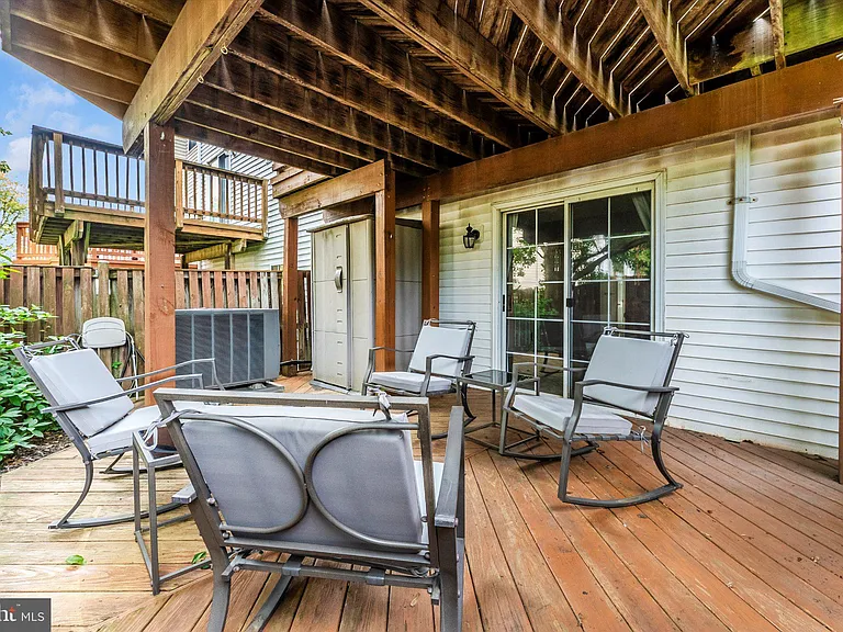 7115 Oberlin Cir — Photo 38